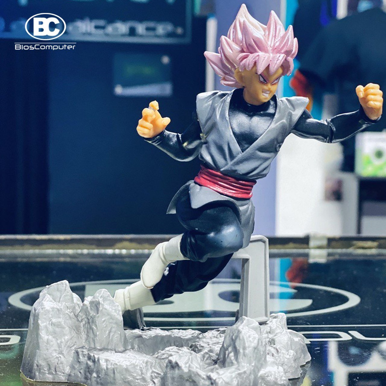 FIGURA BLACK GOKU